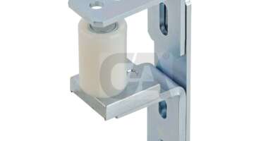 Adjustable anti-derailment guide plate